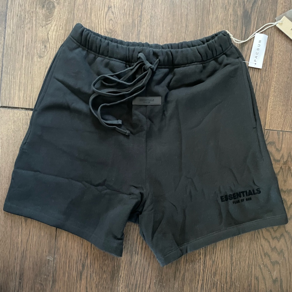 Fear of god Essentials Black Shorts strech limo